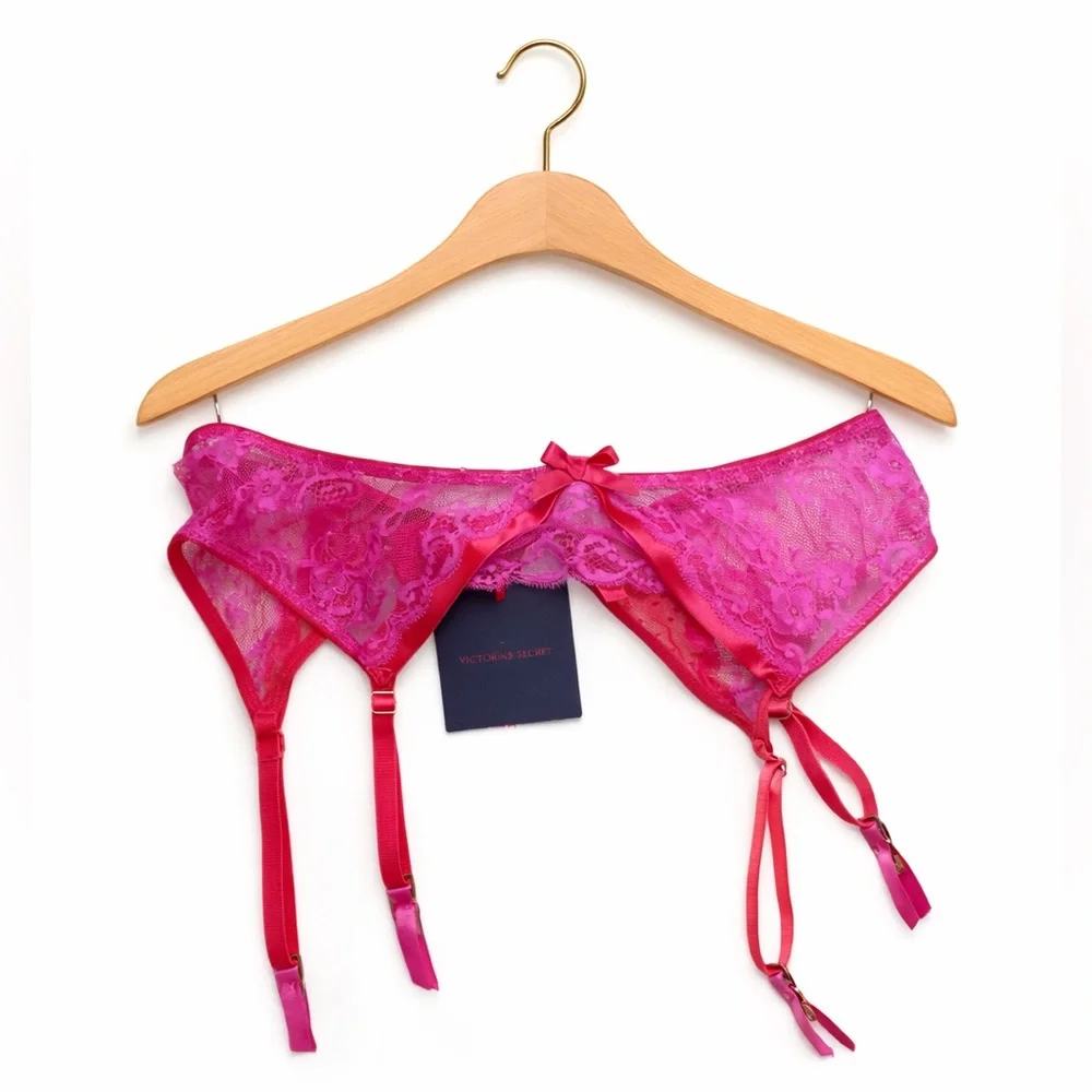 Victoria’s Secret Pink Lace Garter Belt M/L NWT Boudoir Valentine Lingerie￼